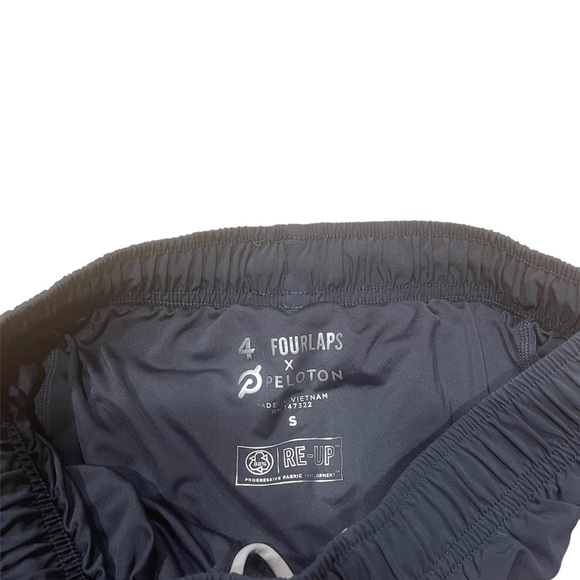 Peloton x Fourlaps 7” Bolt Shorts Men’ Athletic Drawstring
X19-03 - Picture 3 of 4